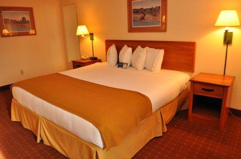 Hotel Quality & Artesia