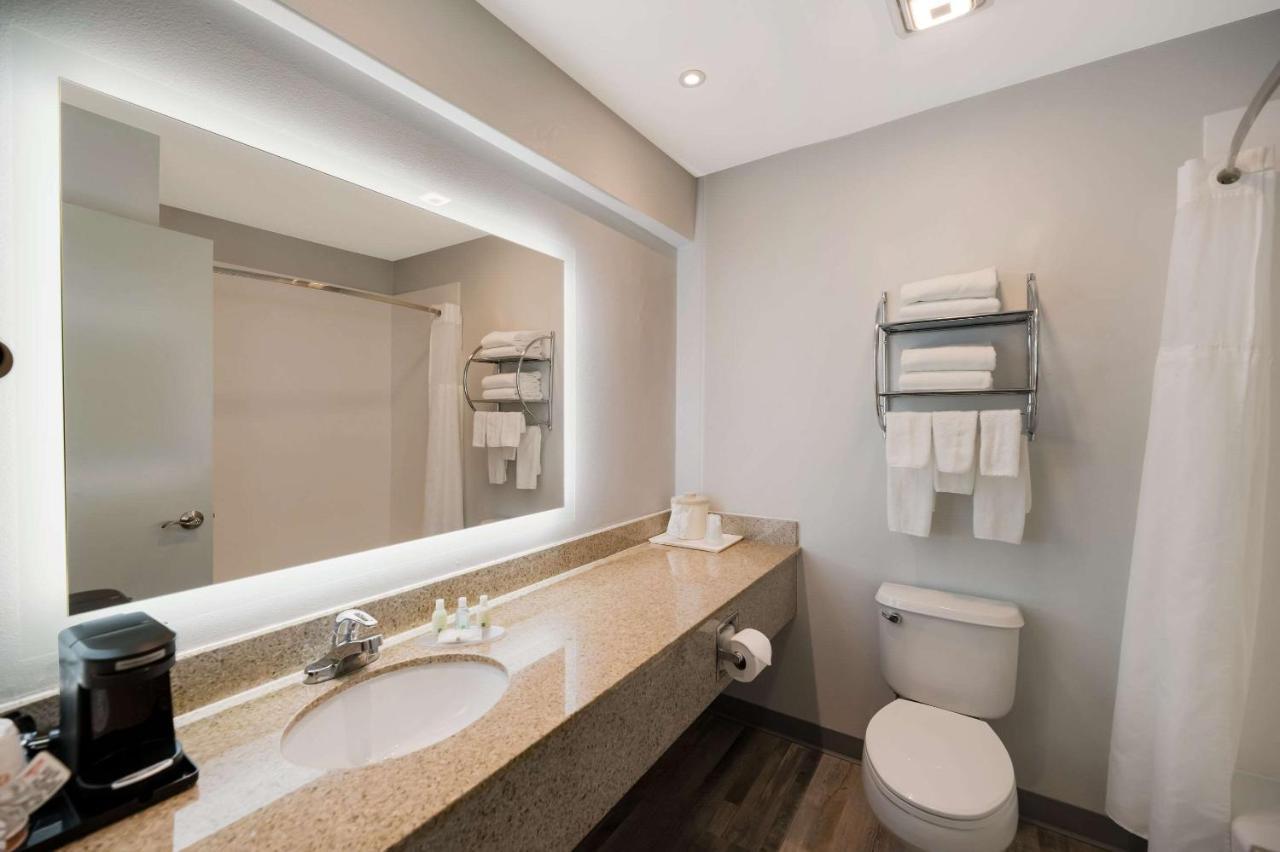 Quality & Hotel Artesia